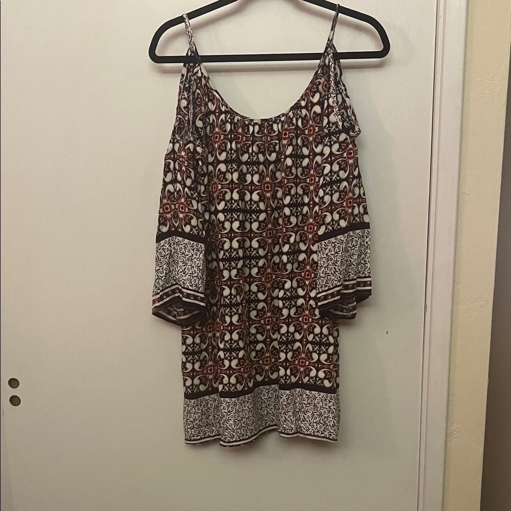 Umgee Black and White Rust Patterned Off-Shoulder Blouse size small